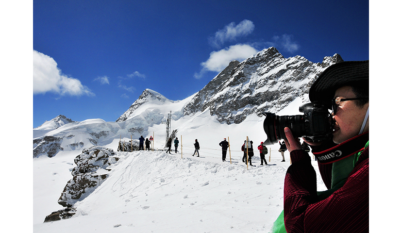 瑞士雪山少女峰，莽莽高山，皑皑白雪，用镜头定格每一寸纯净之地。